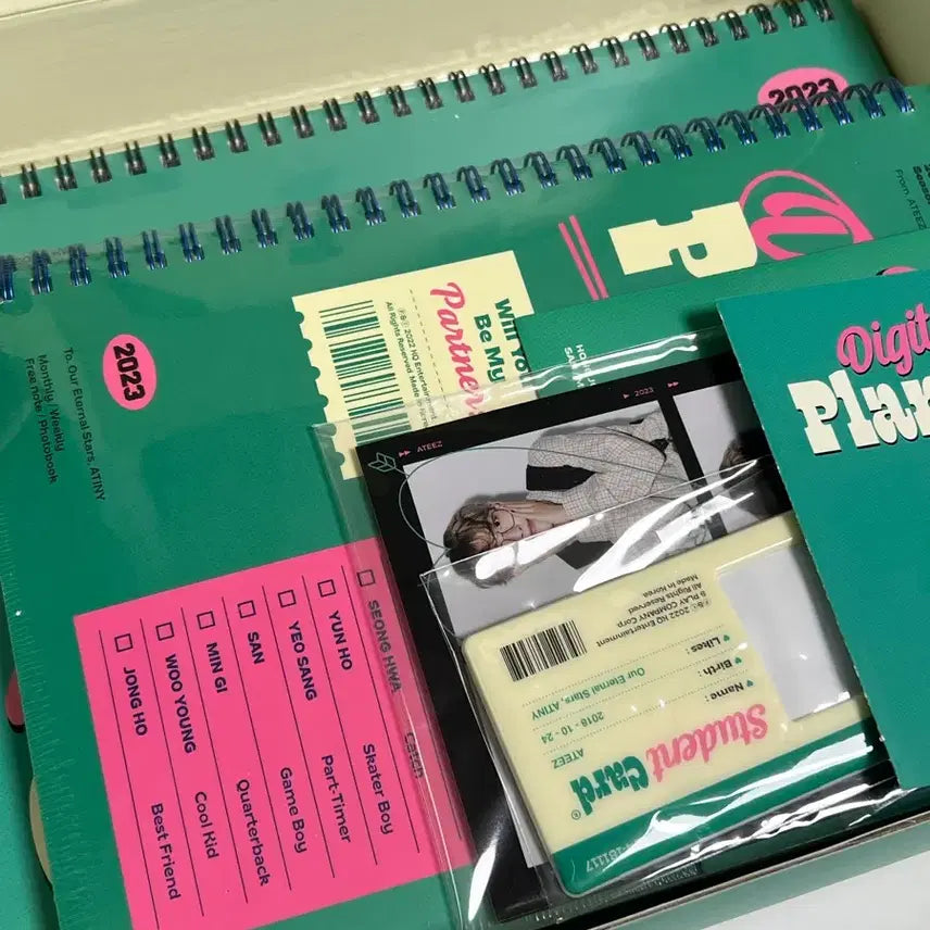 에이티즈 2023 시즌그리팅