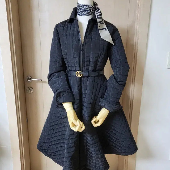 [BUNJANG] Quilted A-Line Coat (Size 55) / 퀼팅A라인 코트 55