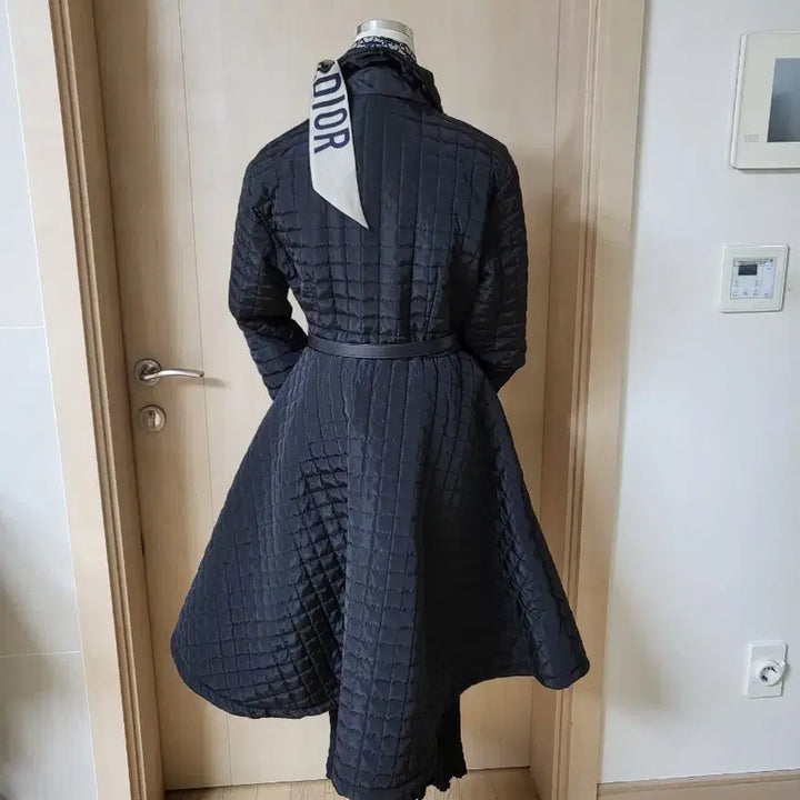 [BUNJANG] Quilted A-Line Coat (Size 55) / 퀼팅A라인 코트 55