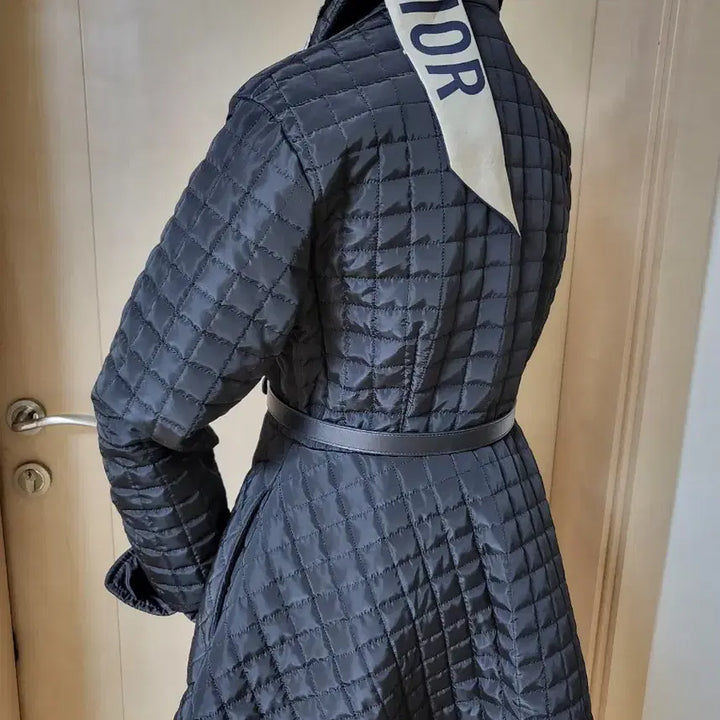 [BUNJANG] Quilted A-Line Coat (Size 55) / 퀼팅A라인 코트 55