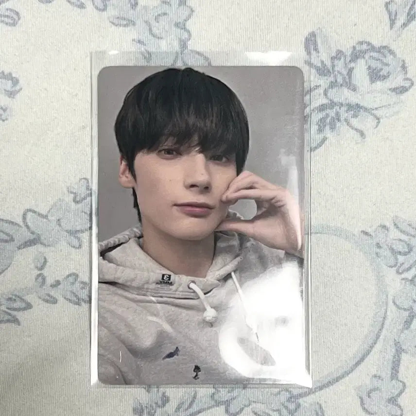 투바투 휴닝카이 중국 이즈위 영통 포카 미공포