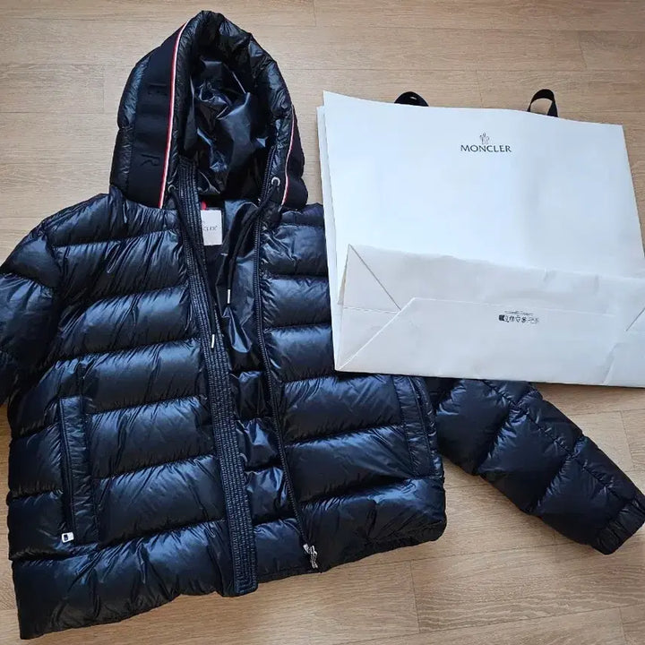 [BUNJANG] Moncler Pavin Padded Jacket Size 5 / 몽클레어 파빈 패딩5사이즈