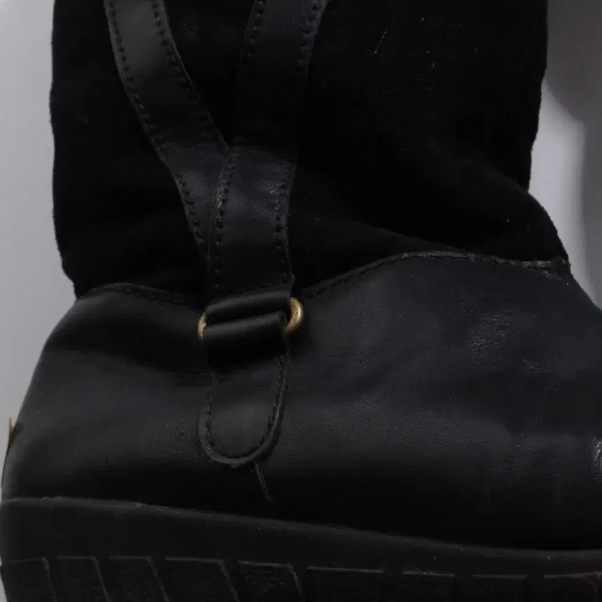 [BUNJANG] Clarks Black Midi Leather Boots / 클락스 블랙 미디 가죽부츠