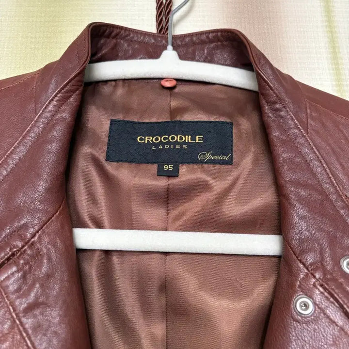 [BUNJANG] Crocodile Leather Jacket 95 Size / 택포) 크로커다일 가죽자켓 95사이즈