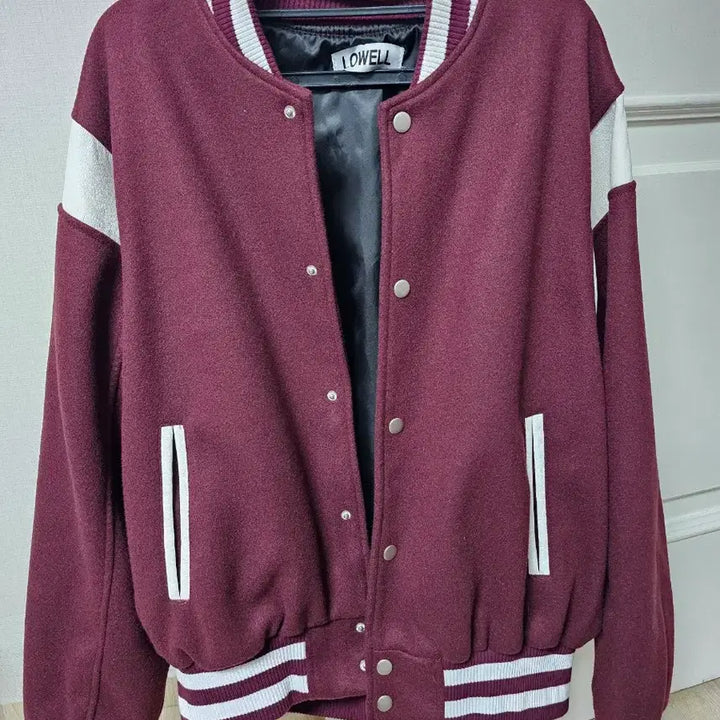 [BUNJANG] Burgundy Varsity Jacket One Size Mint Condition / 바시티 자켓 (버건디 컬러,프리사이즈)상태S