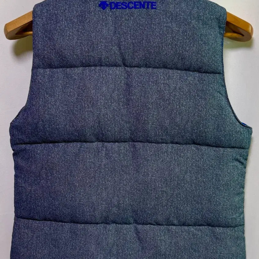 [BUNJANG] Descente Women's Padded Vest (Size S) / 데상트 여성 패딩 조끼 (여성 85 / S)