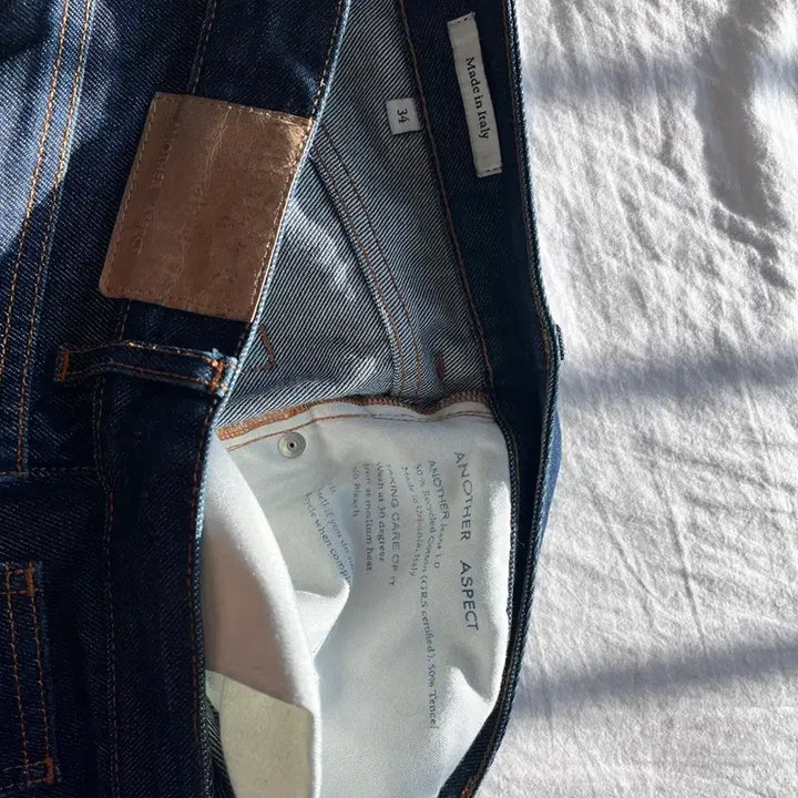 [BUNJANG] Denim Jeans (Size 34) / Another aspect 생지 데님 34사이즈 (실측확인)