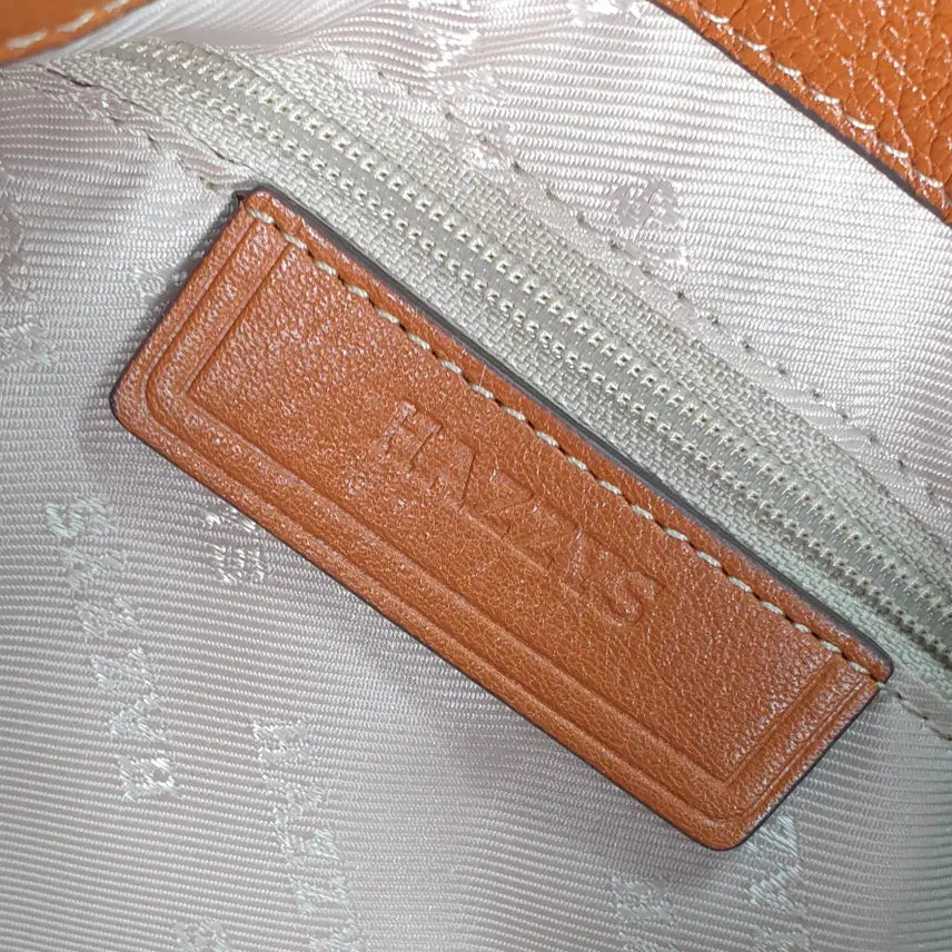 [BUNJANG] Hazzys Brown Leather Shoulder Bag / 헤지스 브라운 천연소가죽 숄더백