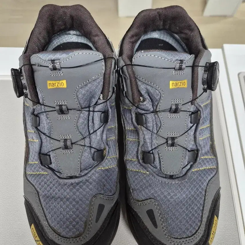 [BUNJANG] Narazio Sneakers (Size 260) / 나르지오 운동화 (260사이즈)