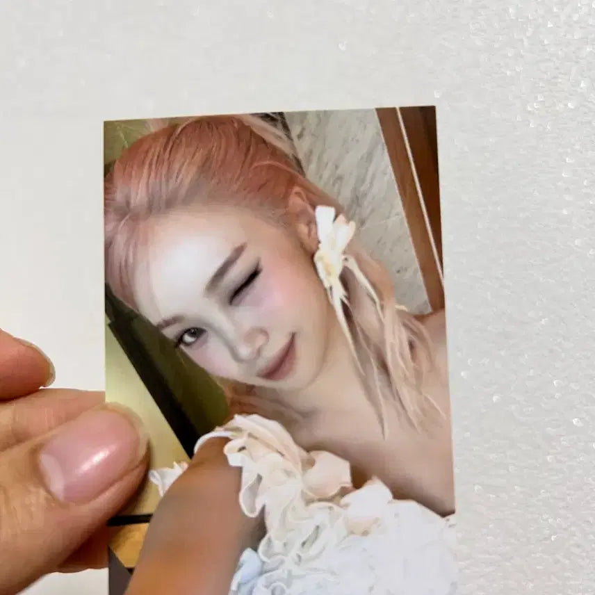 르시라핌 핫 hot 채원 공방포카 양도합니다