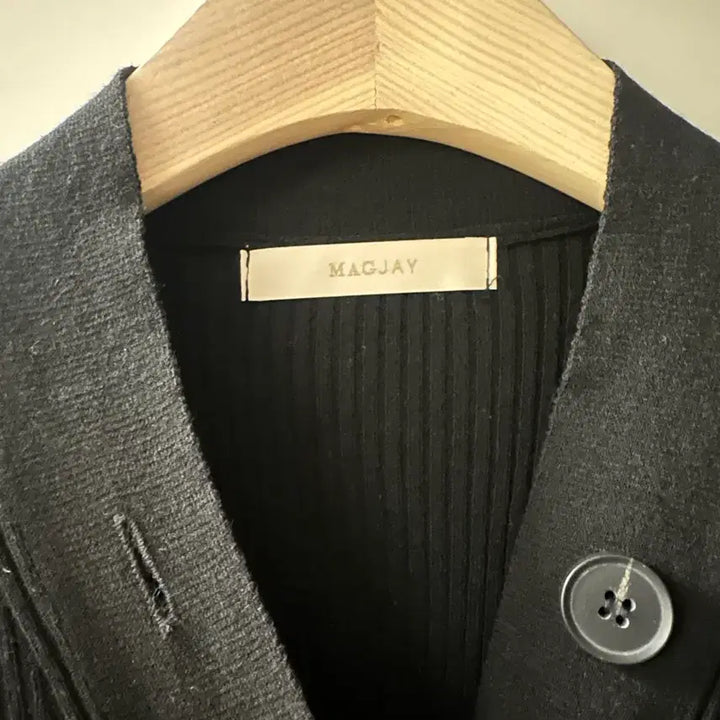 [BUNJANG] Mega Jay Cardigan / 메그제이 가디건