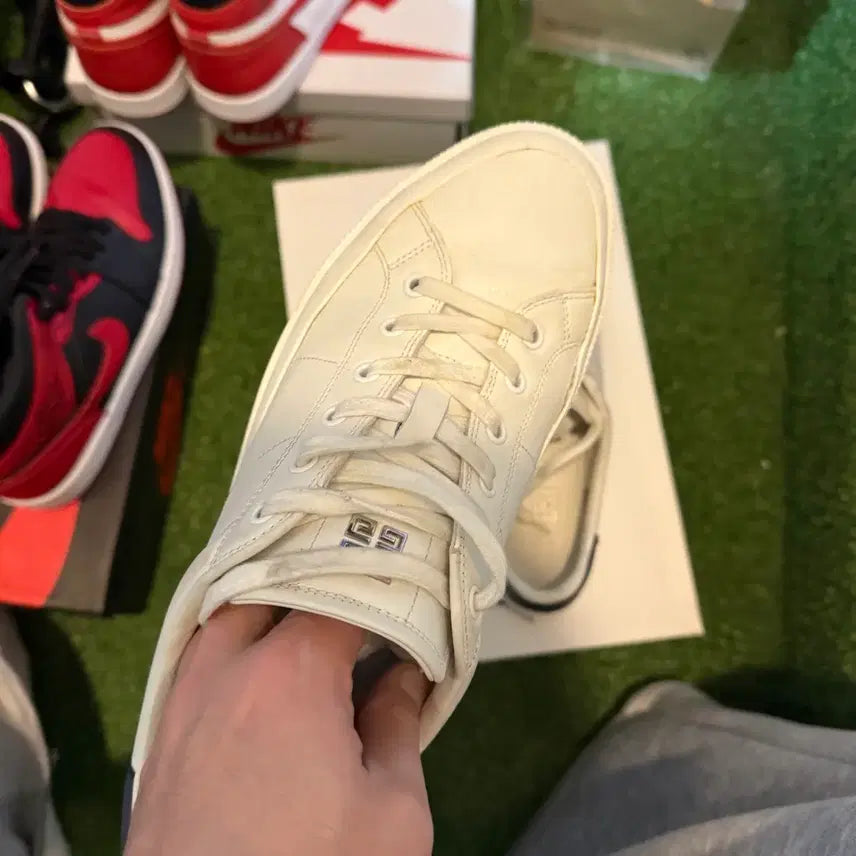 [BUNJANG] Givenchy City Sport Sneakers / 지방시 시티스포츠 스니커즈