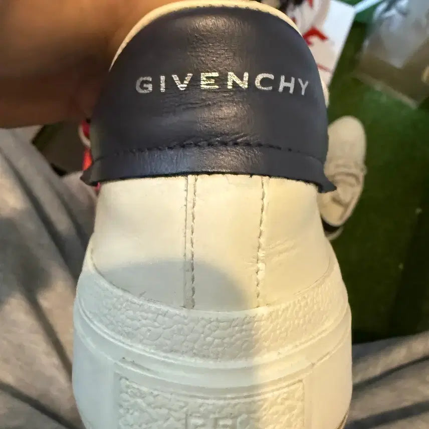 [BUNJANG] Givenchy City Sport Sneakers / 지방시 시티스포츠 스니커즈