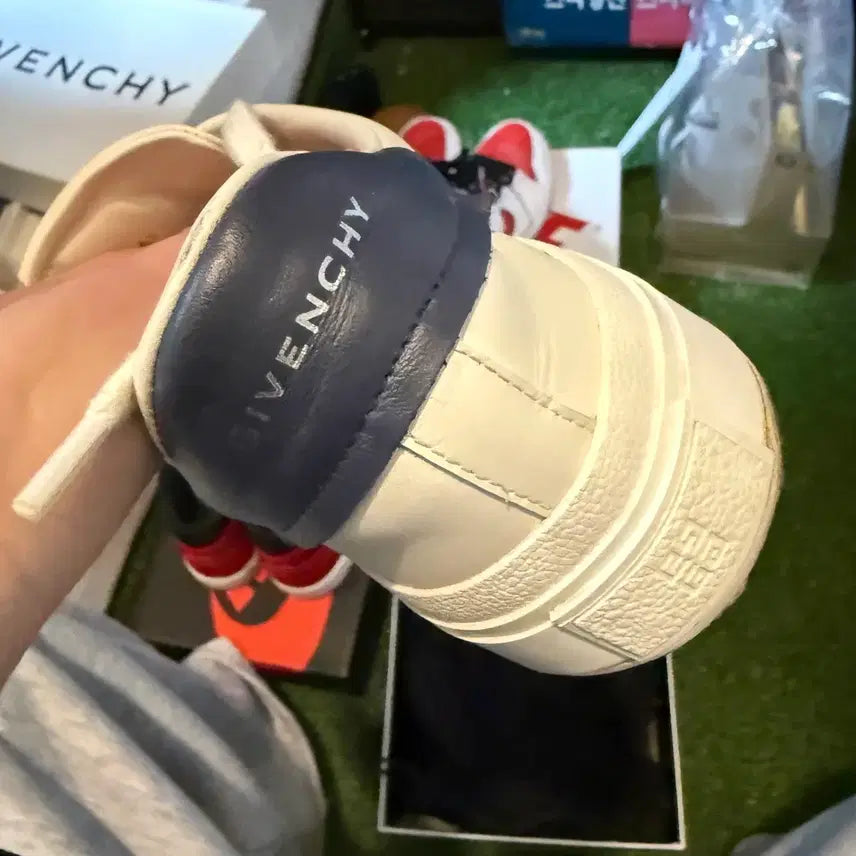 [BUNJANG] Givenchy City Sport Sneakers / 지방시 시티스포츠 스니커즈