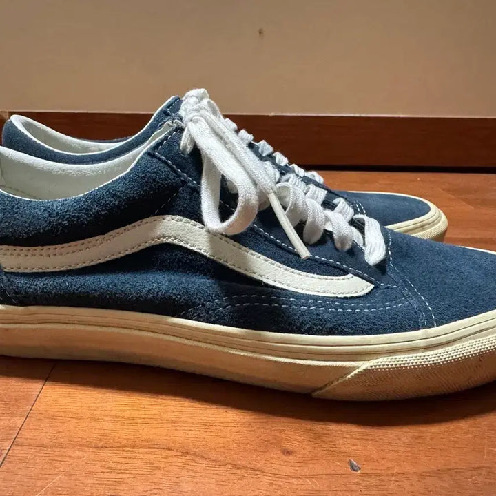 [BUNJANG] Vans Old Skool Navy Suede 255mm Sneaker / 반스 올드스쿨 네이비 스웨이드 255mm