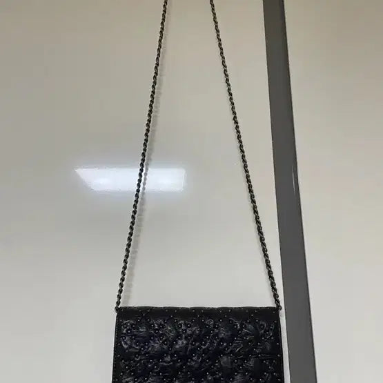 [BUNJANG] Chanel WOC Black Studded Chain Shoulder Bag / 샤넬 woc 블랙 스터드 체인 숄더백