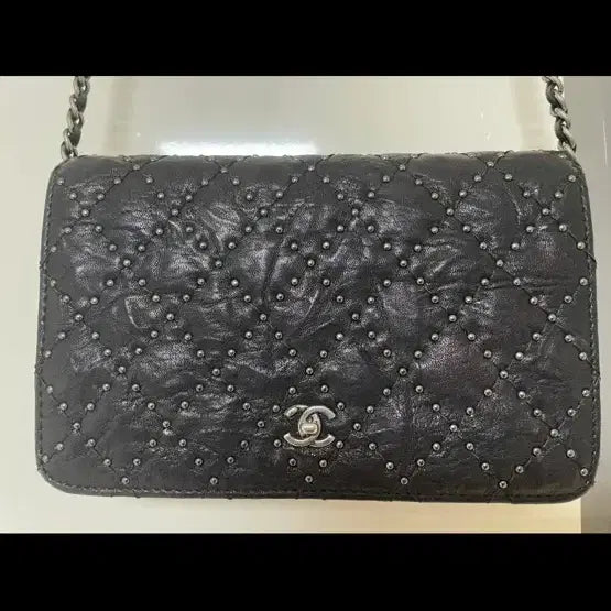 [BUNJANG] Chanel WOC Black Studded Chain Shoulder Bag / 샤넬 woc 블랙 스터드 체인 숄더백