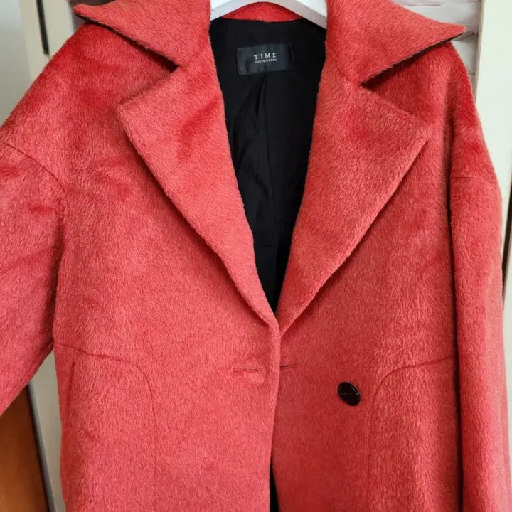 [BUNJANG] Could you please confirm the Group Name and Member Name? The input isn’t clear on the group/member details. / 타임 여성   라마 코트