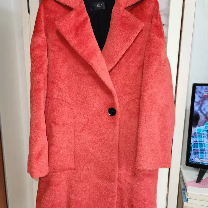 [BUNJANG] Could you please confirm the Group Name and Member Name? The input isn’t clear on the group/member details. / 타임 여성   라마 코트