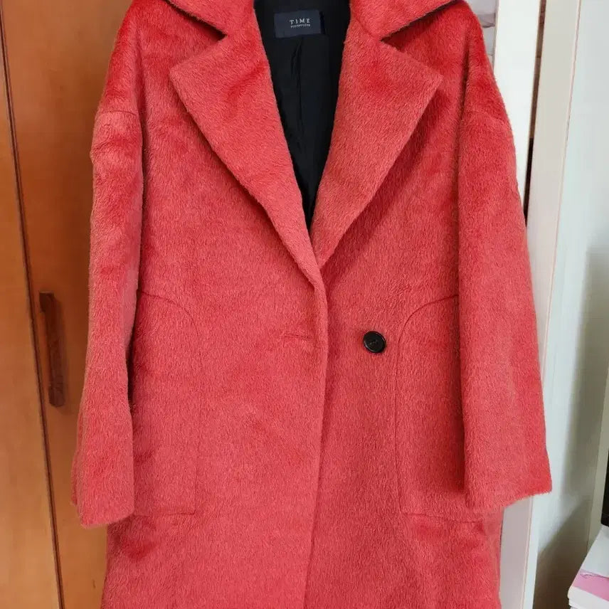 [BUNJANG] Could you please confirm the Group Name and Member Name? The input isn’t clear on the group/member details. / 타임 여성   라마 코트