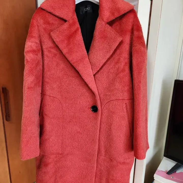 [BUNJANG] Could you please confirm the Group Name and Member Name? The input isn’t clear on the group/member details. / 타임 여성   라마 코트