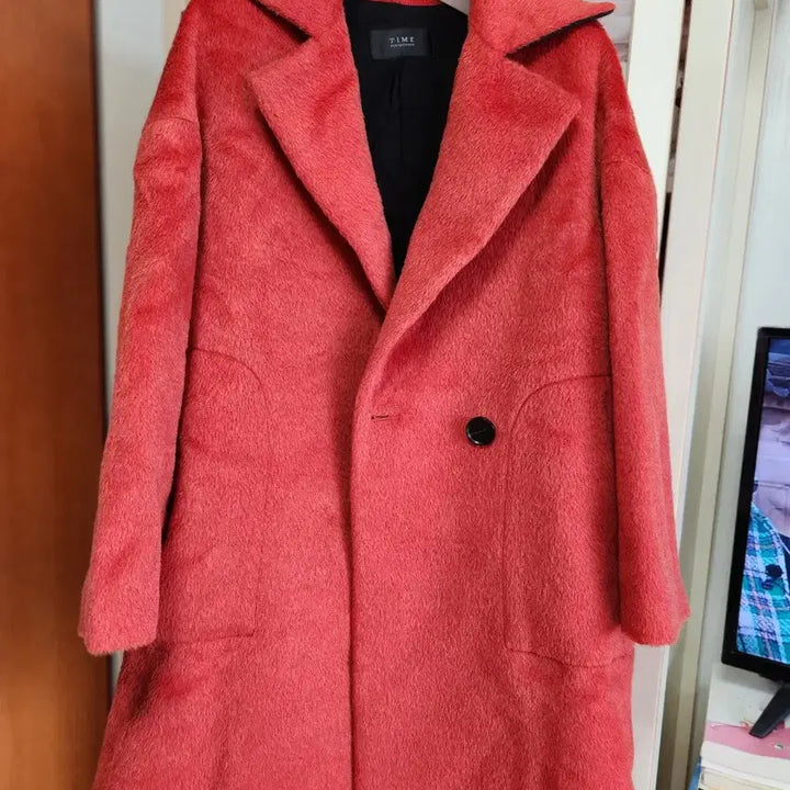 [BUNJANG] Could you please confirm the Group Name and Member Name? The input isn’t clear on the group/member details. / 타임 여성   라마 코트