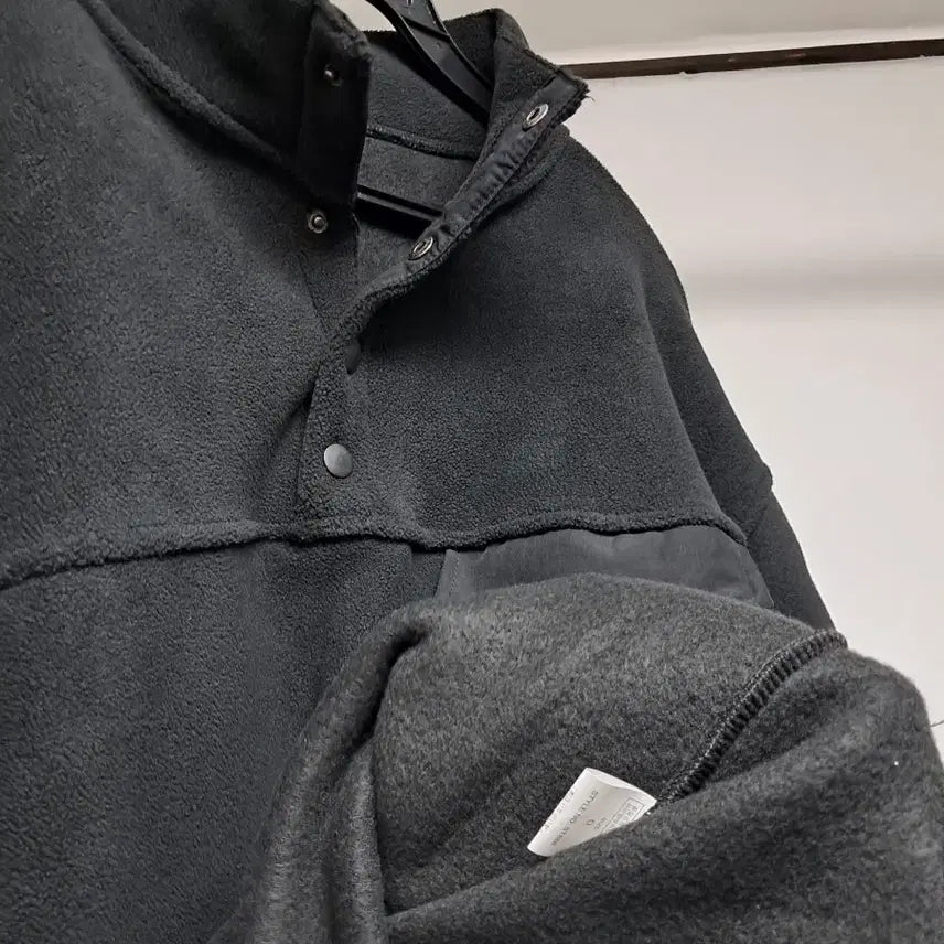 [BUNJANG] Black Fleece Half Neck Pullover / 블랙 플리스 하프넥 풀오버 박스핏