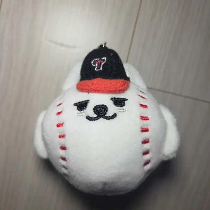 TXT 투바투 뿔바투 수빈 용멍 야구공 플러쉬 키링 엘지 LG 콜라보