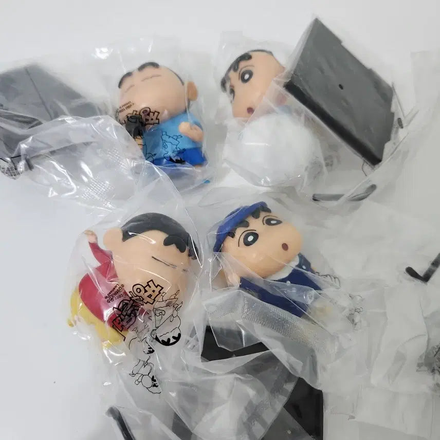 [SOLD OUT] 롯데리아 짱구 피규어 4종 판매 합니다. (새 제품)
