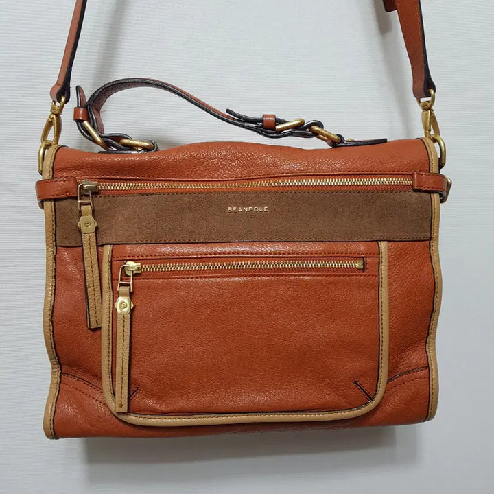 [BUNJANG] Leather Two-Way Shoulder Bag / 빈폴/레더투웨이숄더백/가로32세로22/소가죽/파라오쇼핑