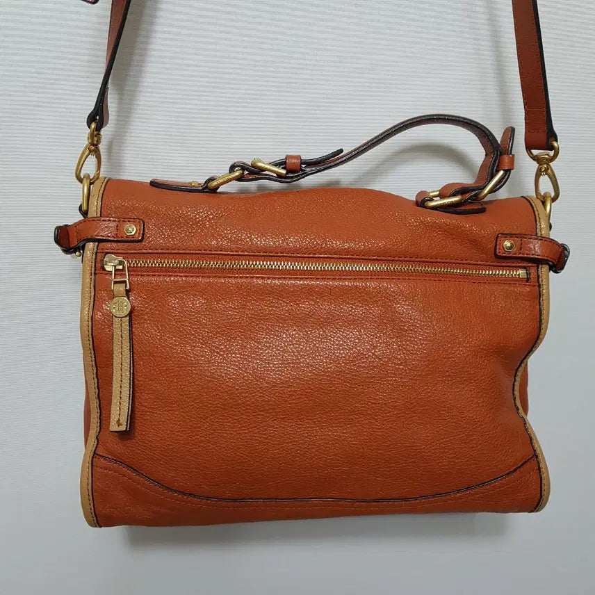 [BUNJANG] Leather Two-Way Shoulder Bag / 빈폴/레더투웨이숄더백/가로32세로22/소가죽/파라오쇼핑