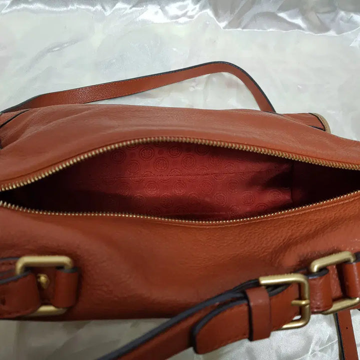 [BUNJANG] Leather Two-Way Shoulder Bag / 빈폴/레더투웨이숄더백/가로32세로22/소가죽/파라오쇼핑