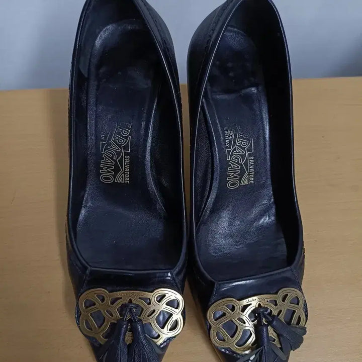 [BUNJANG] Ferragamo Leather Shoes Size 230 / 페라가모 가죽 구두 정품 사이즈 230