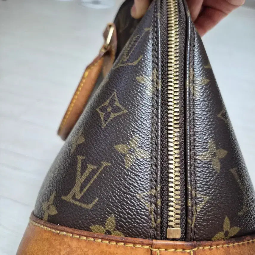 [BUNJANG] Louis Vuitton Alma BB Tote Bag / 루이비통알마bb토드백