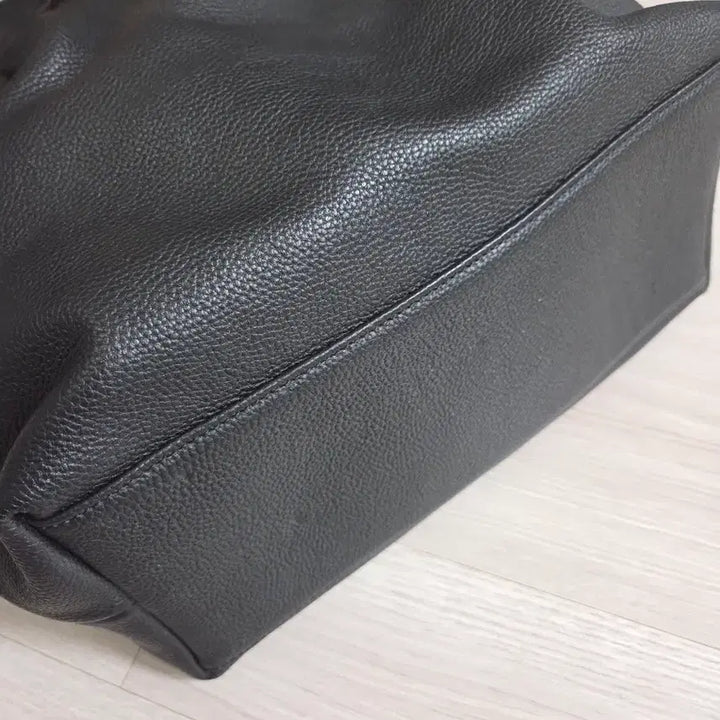 [BUNJANG] Black Leather Tote Bag (New) / 블랙 가죽 토트백(새상품28만)
