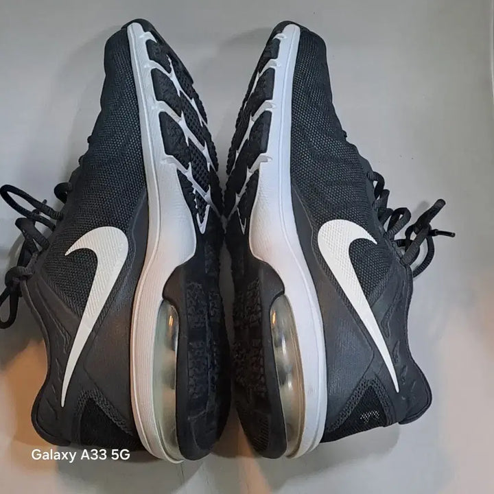 [BUNJANG] Nike Training Shoes Black/White 265mm / 나이키 트레이닝화 블랙/화이트 운동화  265mm
