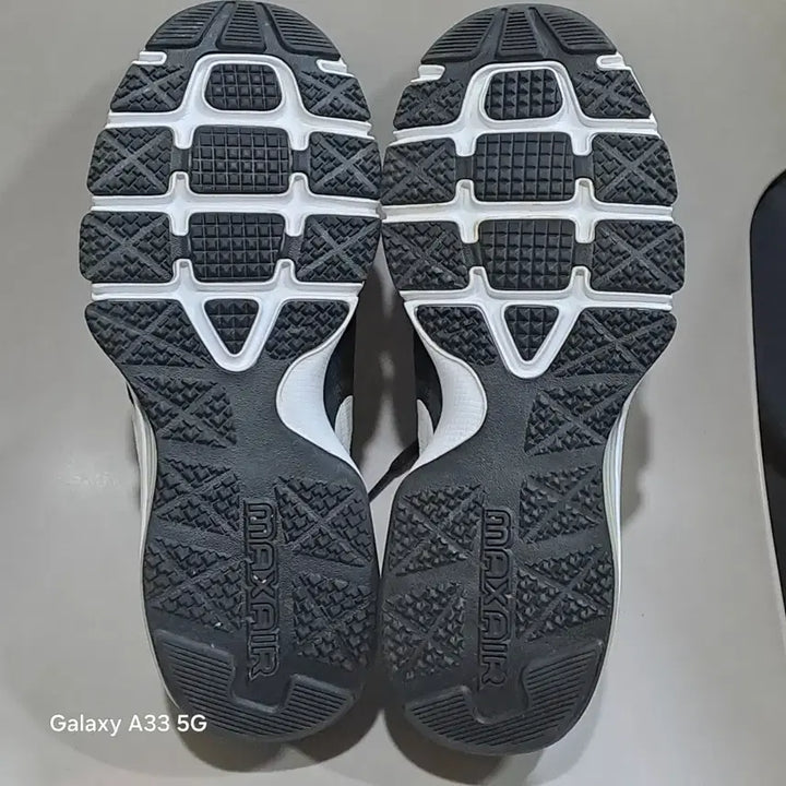 [BUNJANG] Nike Training Shoes Black/White 265mm / 나이키 트레이닝화 블랙/화이트 운동화  265mm