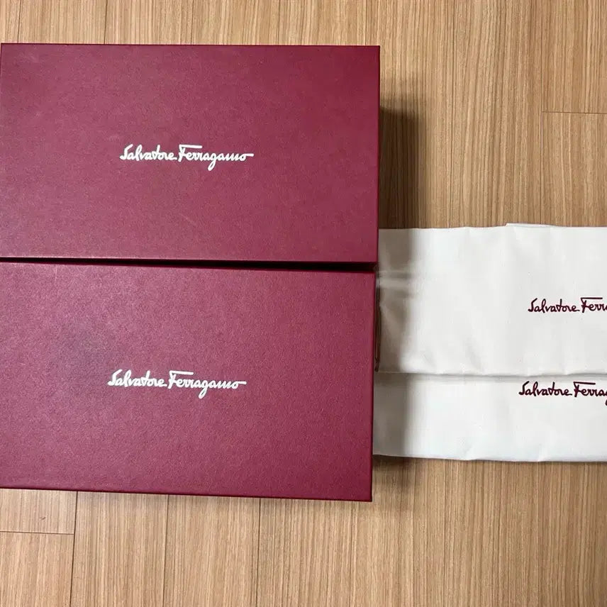 [BUNJANG] Ferragamo Box/Dust Bag Set / 페라가모 박스/더스트백 2세트