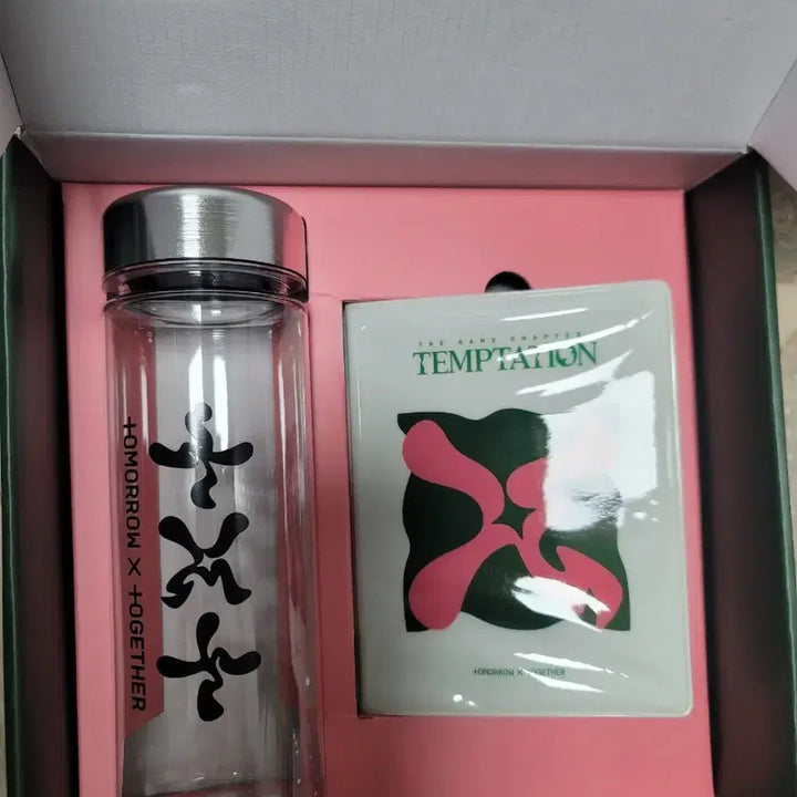 투모로우바이투게더 Temptation