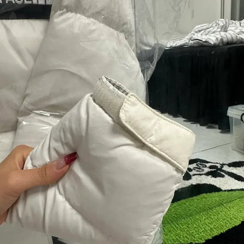 [SOLD OUT] 노스페이스 눕시 숏패딩 가데니아 화이트 S