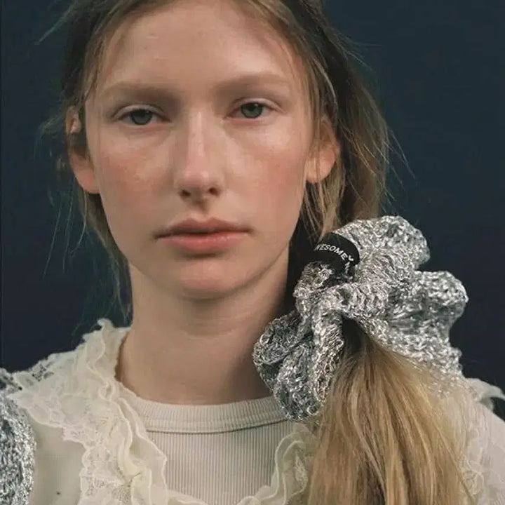 [BUNJANG] Awesome Needs Net Scrunchie Hair Tie / 어썸니즈 핸디크라프트 네트 스크런치 실버 망사헤어밴드머리끈곱창머리핀리본랩