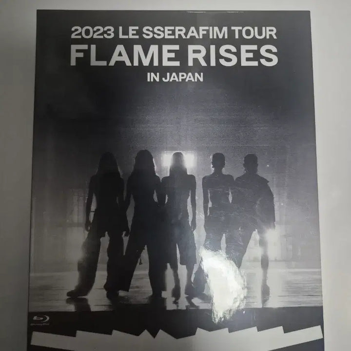르세라핌 Flame Rises in Japan 블루레이