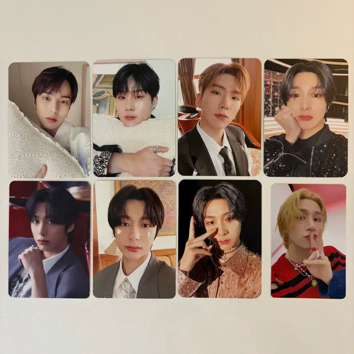 몬스타엑스 포토카드 8장 (탑홀더 제공)