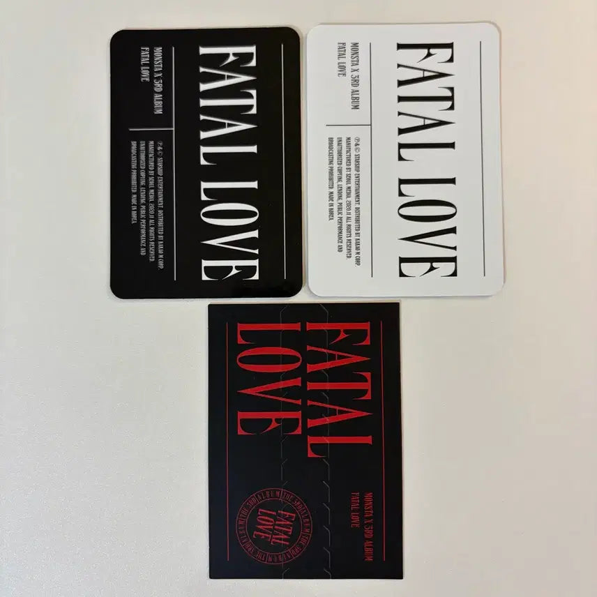 몬스타엑스 포토카드 3장 (탑홀더 제공)