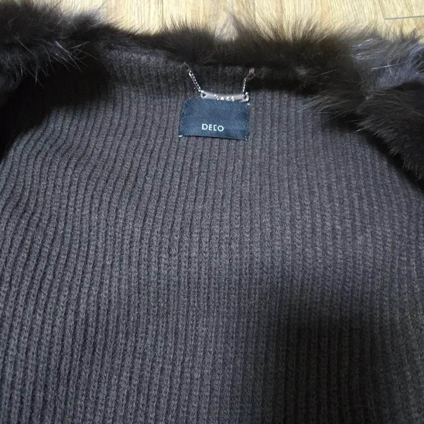 [BUNJANG] Real Fox Knit Vest / 미사용  테코. 리얼 폭스  니트 배색 조끼. 다크브라운