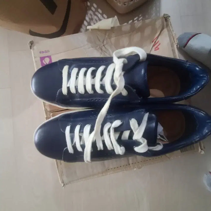 [BUNJANG] Vince Camuto Sneakers / vince camuto 스니커즈