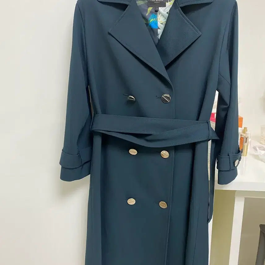 [SOLD OUT] 테드베이커 네이비 트렌치 코트