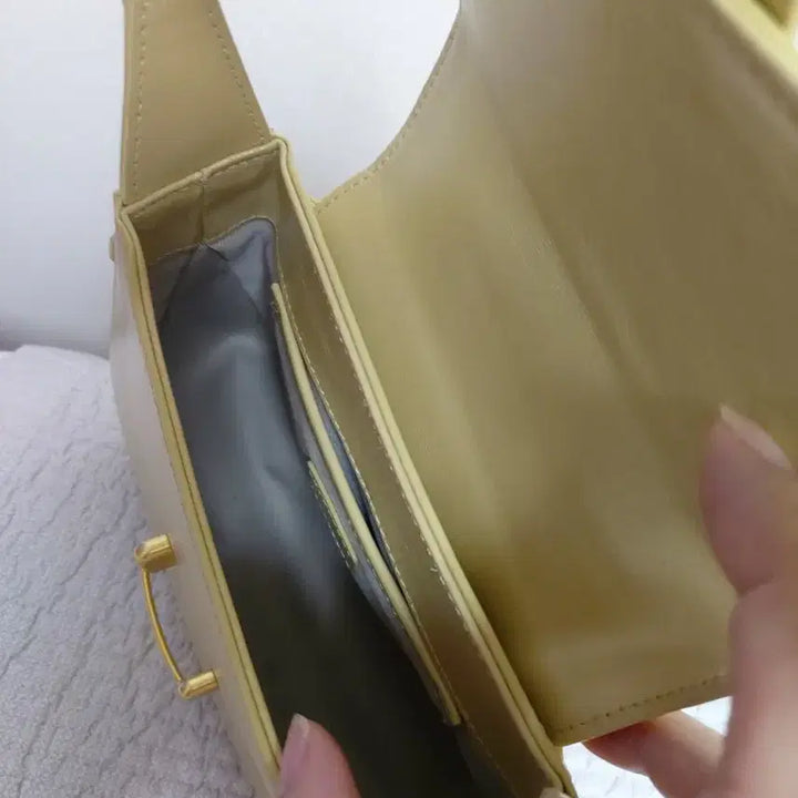 [BUNJANG] D'marie 엘 베티백 Small Shoulder Bag / 드마리엘가방 베티백스몰숄더백