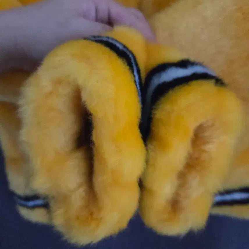 [BUNJANG] Supreme Faux Fur Varsity Jacket / (L)슈프림 폭스 퍼 바시티 자켓