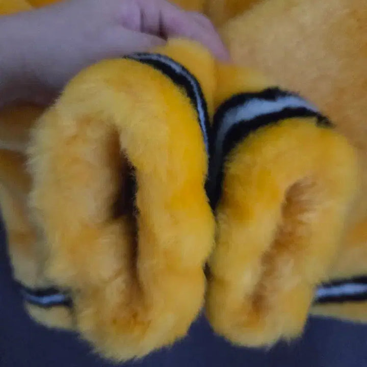 [BUNJANG] Supreme Faux Fur Varsity Jacket / (L)슈프림 폭스 퍼 바시티 자켓